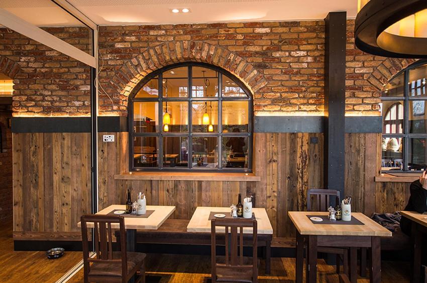 Brauerei Gasthaus Lohhof Im Muenchner Norden, Direkt An Der S1, Naehe Vom Flughafen, Zentrum, A92, Allianz Arena, Ruderregatta Und Schiessanlage G- Hochbrueck Entfernt, Internationale Kueche Unterschleißheim Esterno foto